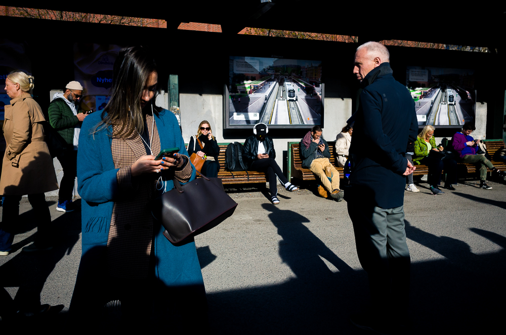 Composition analysis with dynamic symmetry overlay